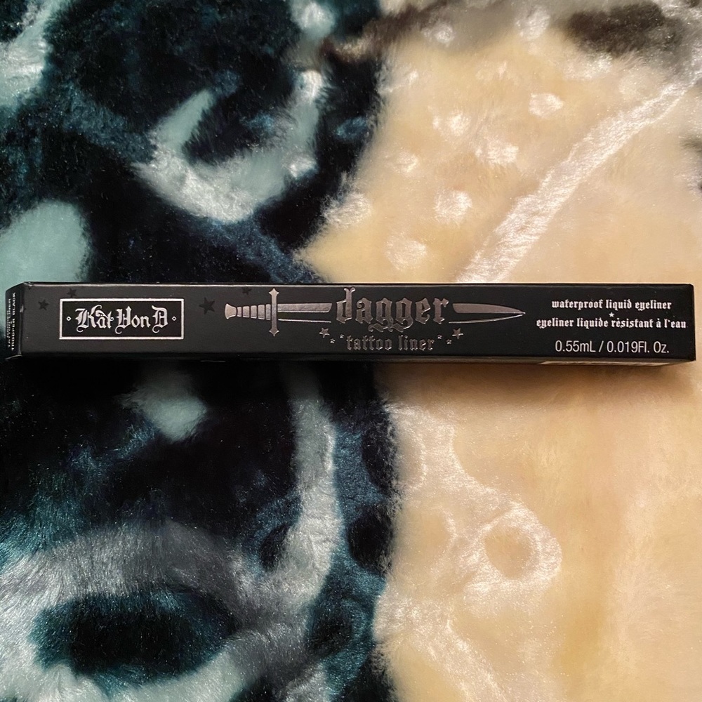 Liquid eyeliner